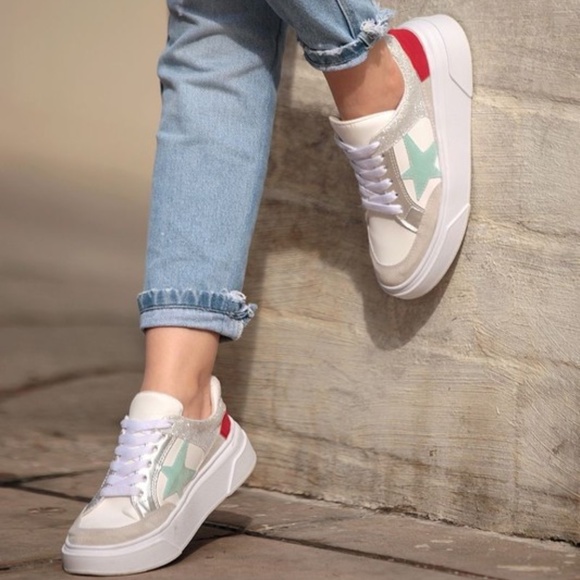 Makers Lime and Red Star Detail Sneaker Shoes - Picture 2 of 2